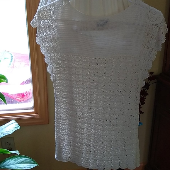 Hand Crocheted Top - Picture 4 of 4